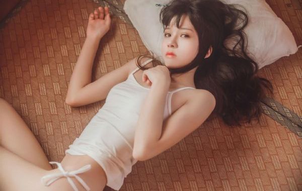 韩国女大学生沙龙