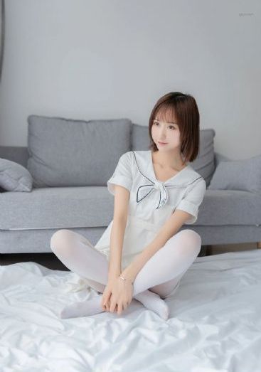美女被男人扒开腿猛电视