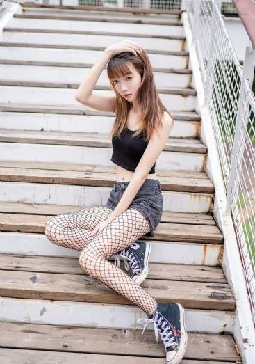 裙子里面的是怪兽
