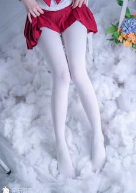 恸哭の女教 未久 在线