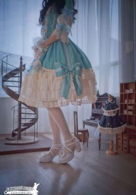 春潮烂漫海棠红在线