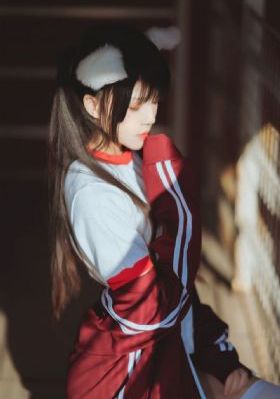 两个小婕子和洗澡hd