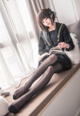 班长让我吃她胸