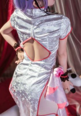 垫底辣妹