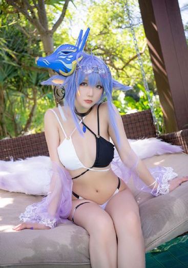 年轻的邻居女教师3